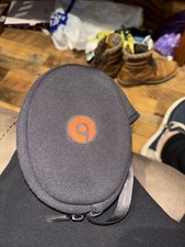 Beats by Dr. Dre Zipper Case - Black