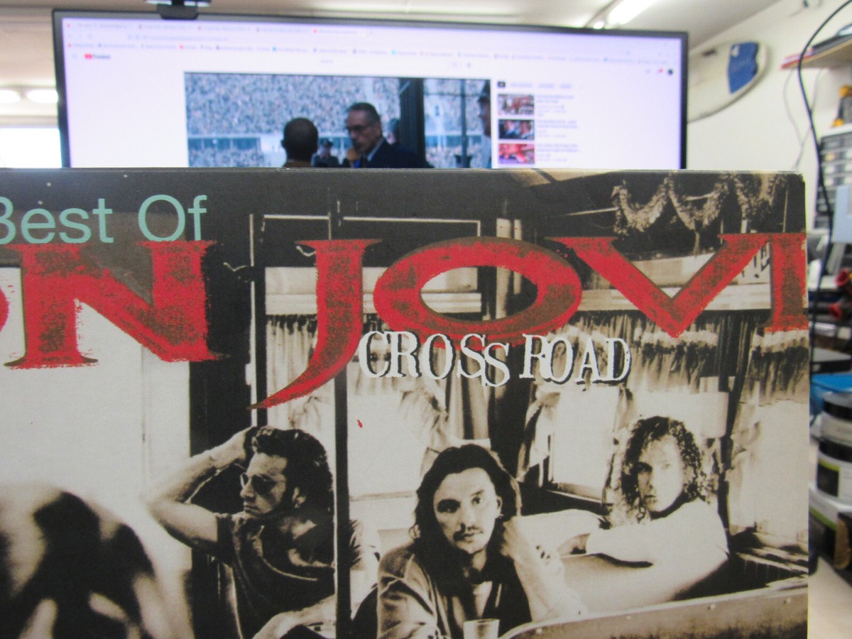 Bon Jovi's Greatest Hits: Cross Road – 2X Red Vinyl Collectors