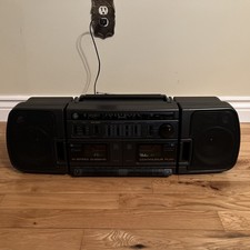 GE AM FM Dual Cassette Stereo Hi Speed Dubbing EQ Boombox Model 3- 5677B
