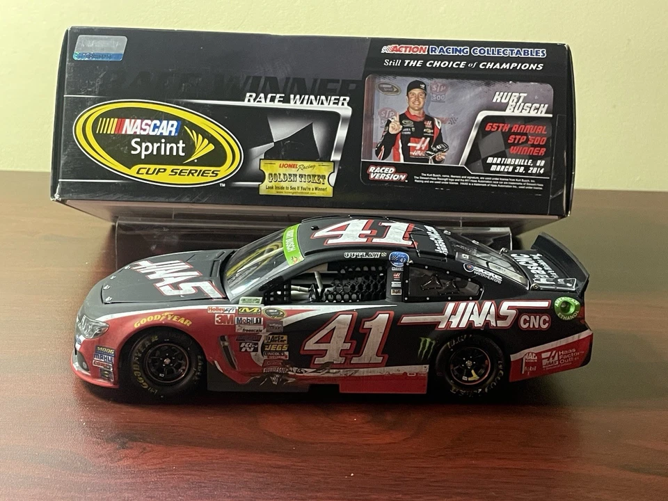 Kurt Busch 2014 Martinsville Win 1/24 Raced Version - Image 2 of 4