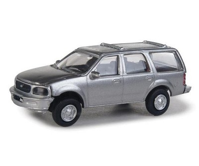 Walthers HO Scale ~ Ford Expedition Special Service Vehicle Unmarked ~ 949-12043