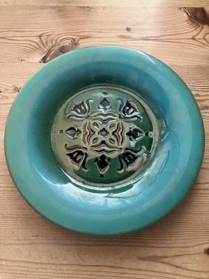 UNITED STATES QUARRY TILE CO ROMANY VINTAGE TURQUOISE  ART POTTERY PLATE