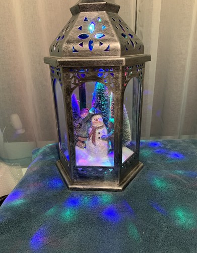 RARE!! CHRISTMAS SILVER/GRAY LANTERN CHILDREN BUILDING SNOWMAN! COLORFUL LIGHTS - Picture 6 of 8