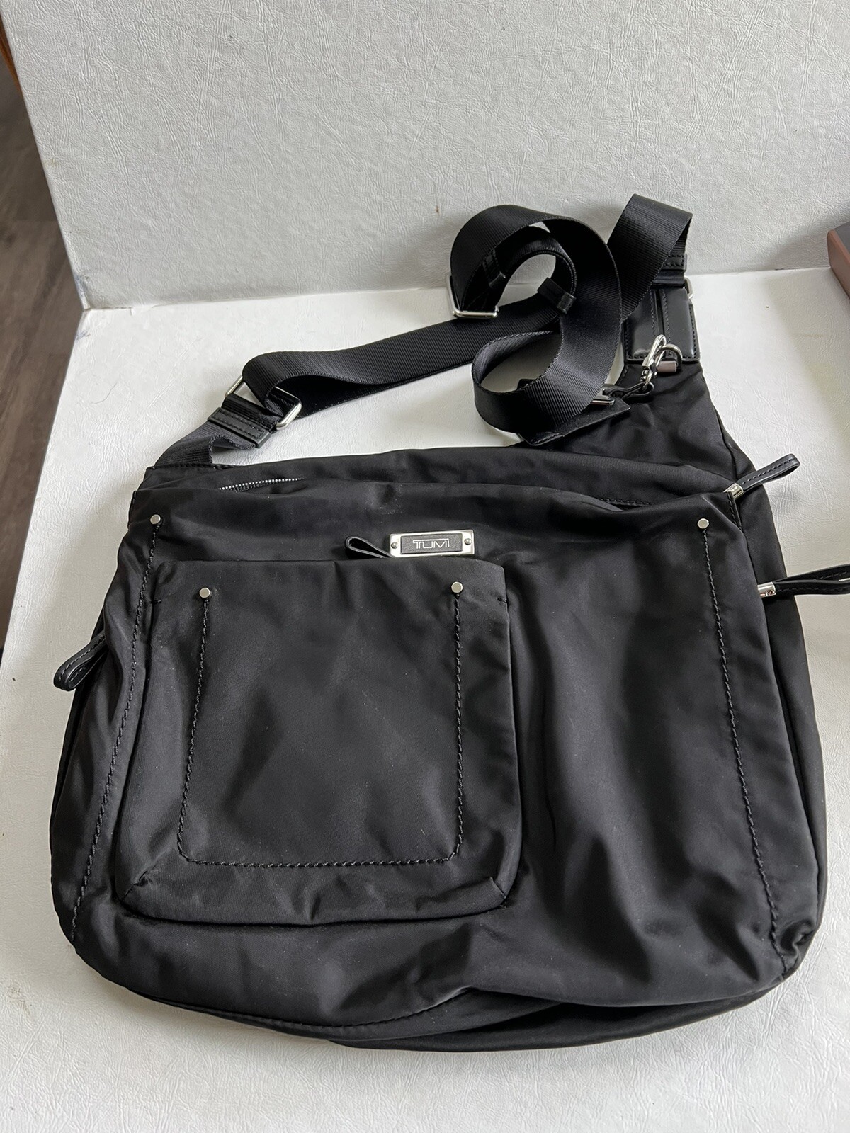 TUMI VOYAGEUR SUMATRA CROSSBODY BAG BLACK NYLON SHOUL… Gem