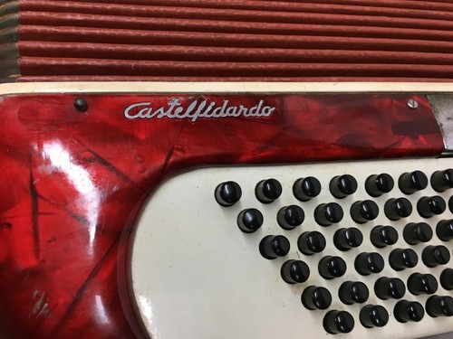 Vintage Marino CastelFidardo professional accordion Red Cracked Ice 1950s - Picture 5 of 12