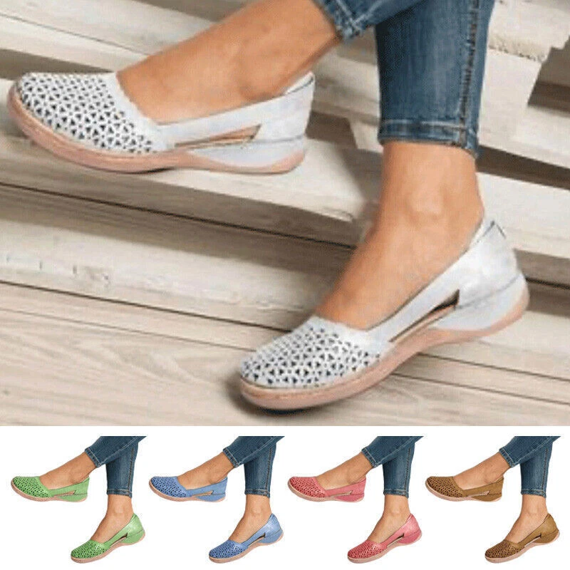 Closed flat best sale sandals