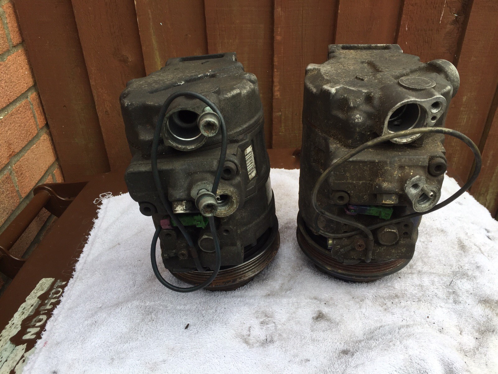 2x AUDI A6 C5 2.5 TDI V6 AIR CON COMPRESSOR PUMP 4B0 260 805 C