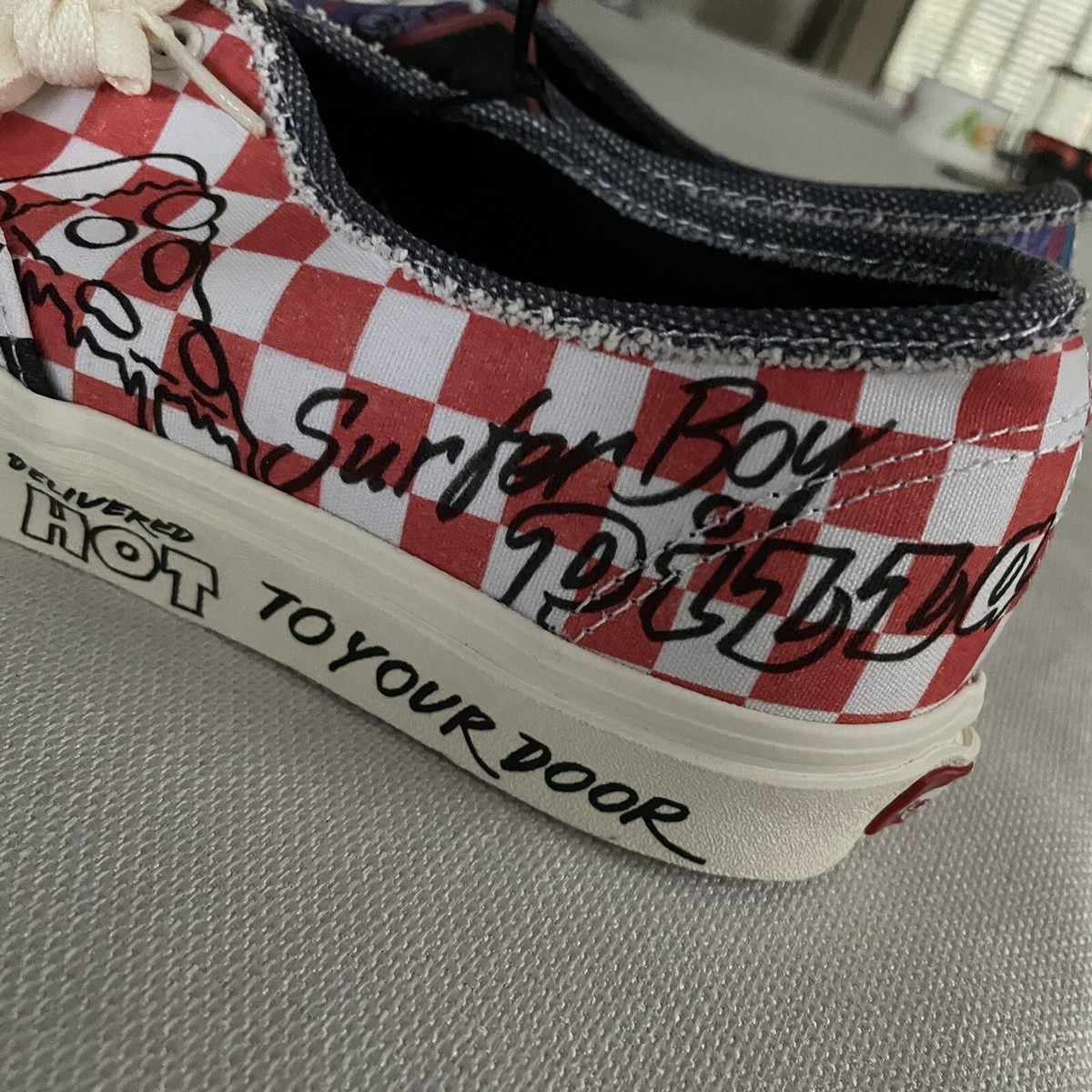 Vans Mens 8 Netflix 