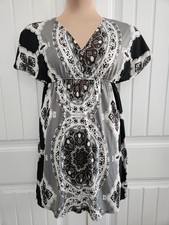 India Boutique Sz L Medallion V-neck Dress Elastic Waist Boho