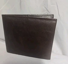 Vintage Amity Cowhide Brown Director Body Bifold Wallet with Card Insert 