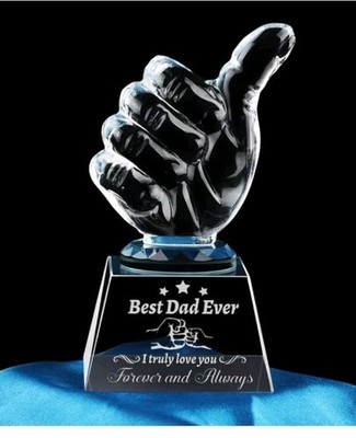 Daumen hoch Kristallglas Trophäe.                      ''Best Dad Ever'' Neu im Karton 