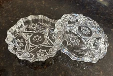 Set of 2 Matching Heavy Clear Glass Ashtrays Vintage Decorative 4” EUC