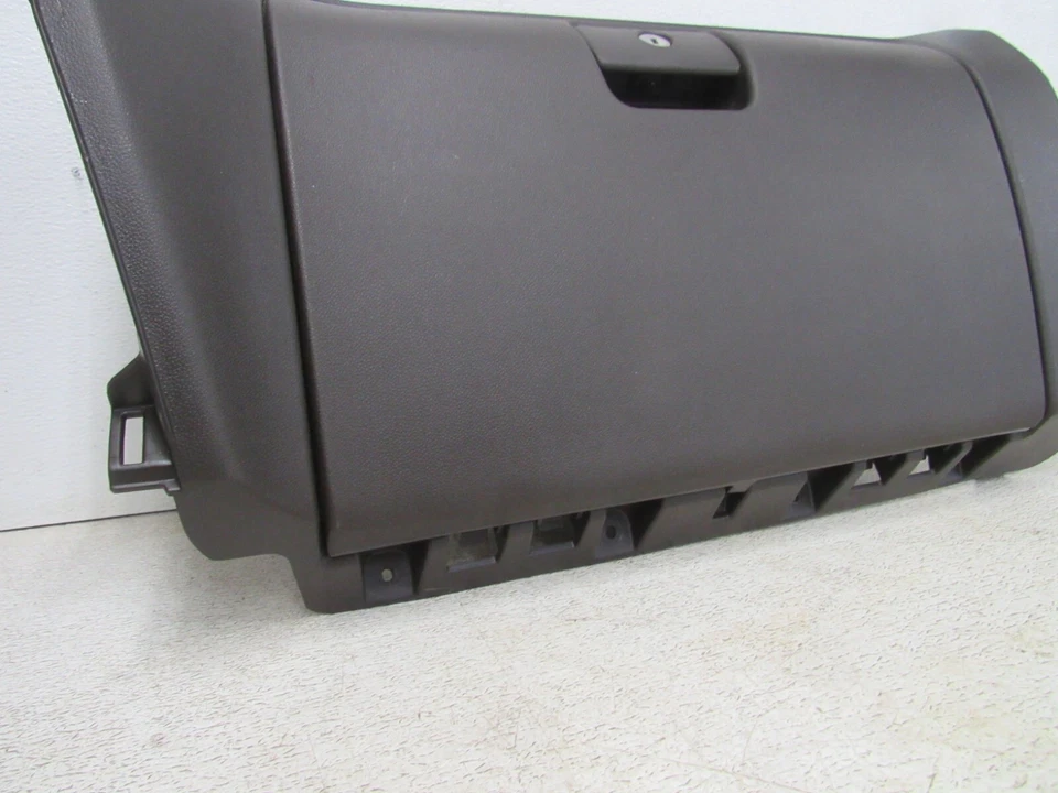 20-23 GMC SIERRA SLT 3500 HD GLOVE BOX LOWER DASH STORAGE LID 2500 1500 #6872 — 第 3/4 张图片