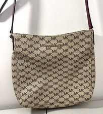 Женские клатчи Michael Kors Logo Crossbody