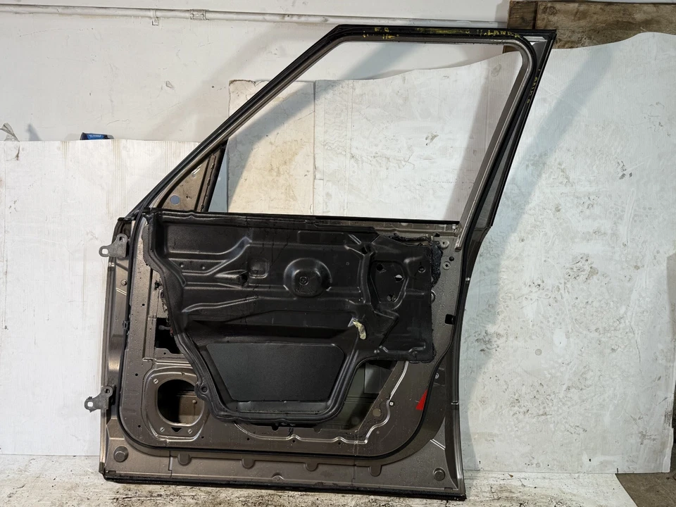 2007-2012 Land Rover Range Rover Front Right Passenger Side Door Shell Panel OEM Foto 4 de 4