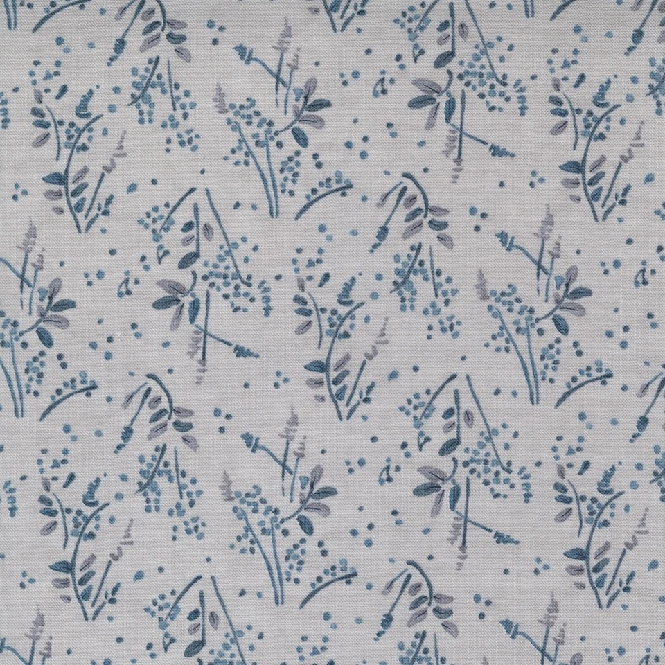 Moda Fabrics Layer Cake - Change of Seasons by Holly Taylor. 42 x 10 ins squares - Image 3 of 4