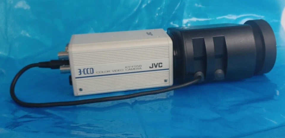 JVC 3-CCD Color Video Camera C-Mount W/O Lens KY-F55B+JVC HZ-610MDU - Image 4 of 4
