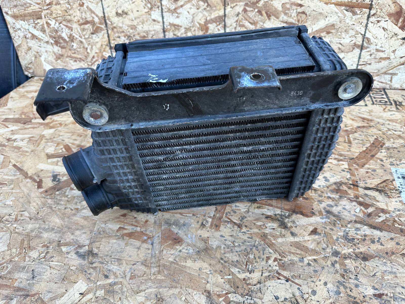 RIGHT SIDE TURBO INTERCOOLER RADIATOR ASSEMBLY OEM 74K 14-19 MASERATI GHIBLI Q4