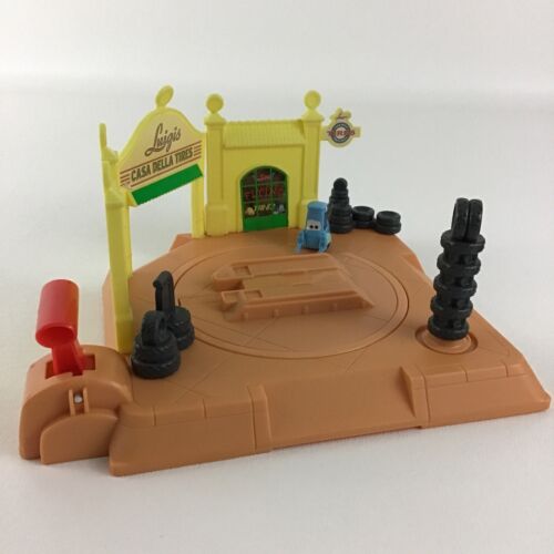 Disney Pixar Cars Action Shifters Luigis Tire Shop Playset McQueen 2013 Mattel - Picture 6 of 11