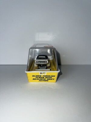 JOHNNY LIGHTNING LE White Thunder 70 Plymouth Cuda JOHNNY LIGHTNING LE White Thunder 70 Plymouth Cuda