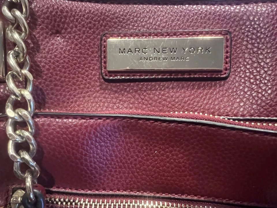 Bolso de Mano Marc New York by Andrew Marc - Cadena Cuero Guijarro Rojo Foto 2 de 4