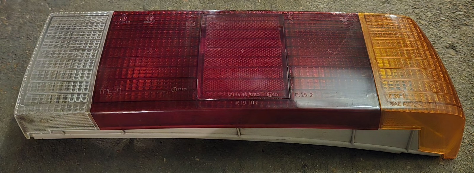 OEM 1980-86 Maserati Quattroporte S3 Pass Right RH Rear Tail Light Lamp Assembly