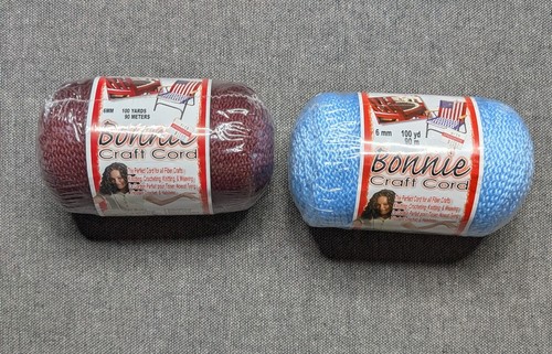 Bonnie Makramee Kordel Burgund/Himmel USA 100 Yards pro Stück 6 mm New Old Stock Handwerk