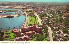 Waterfront Park, With Vinoy Park Hotel, St. Petersburg, Florida Postcard