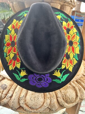 Beautiful Embroidered Hat Otomi Embroidered Hat – Eclectic Array - Nevis / Mexico main image 3
