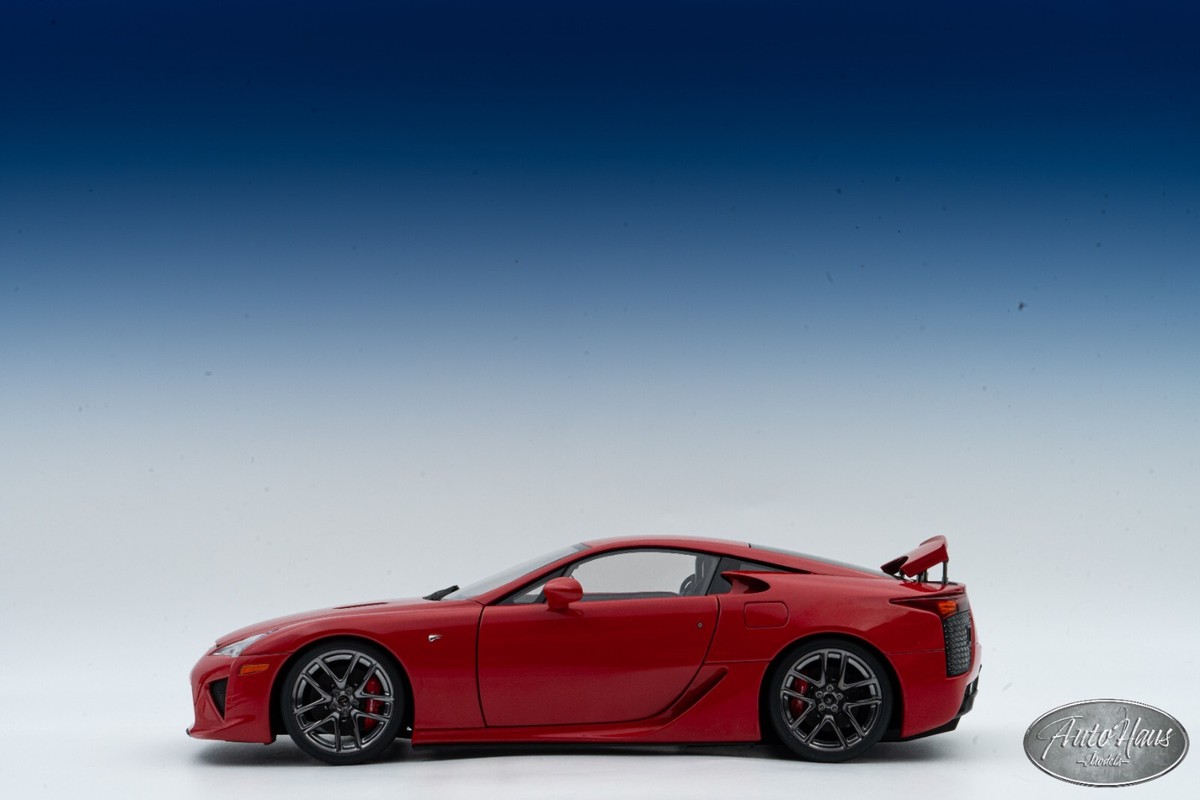 オートアート 1/18 レクサスLFA（レッド） 1/18 AUTOart Lexus LFA (Pearl Red) Car Model - LIVECARMODEL.com