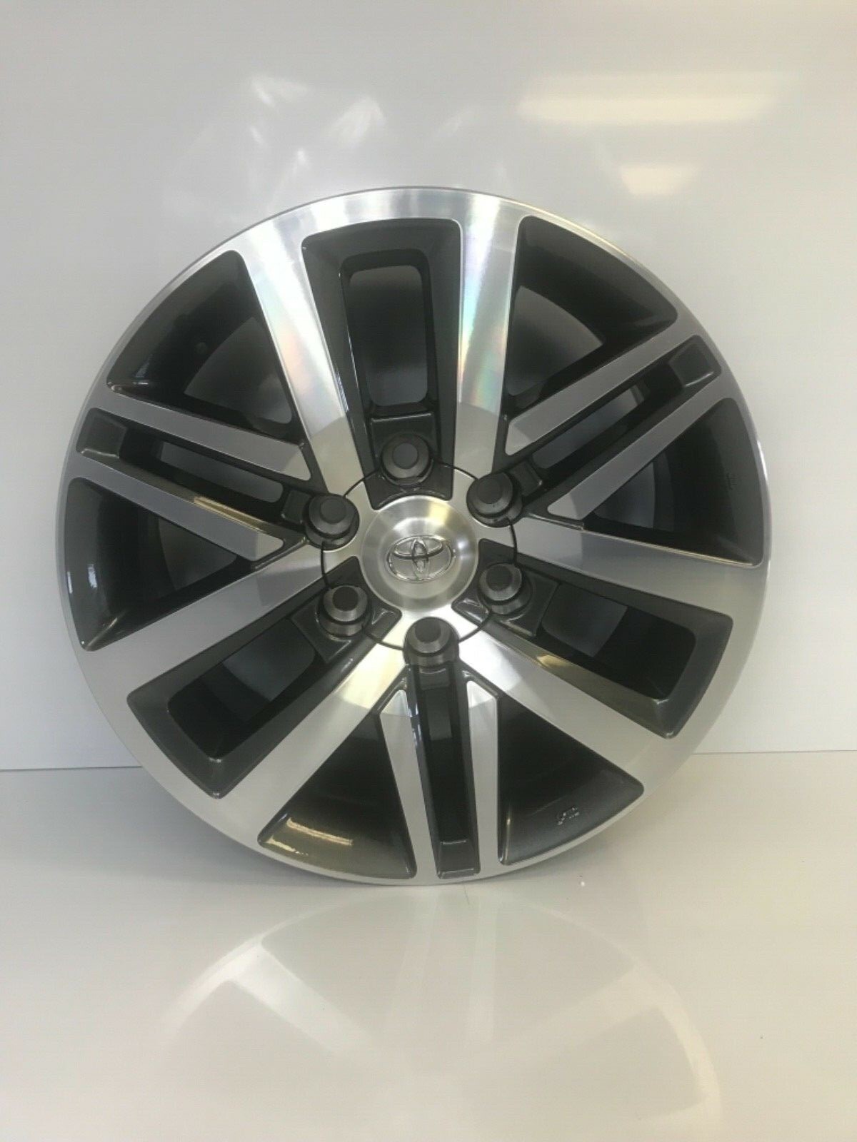 Toyota Hilux 18” Wheel | Toyota Hilux 18”Alloy Wheel Genuine OE 