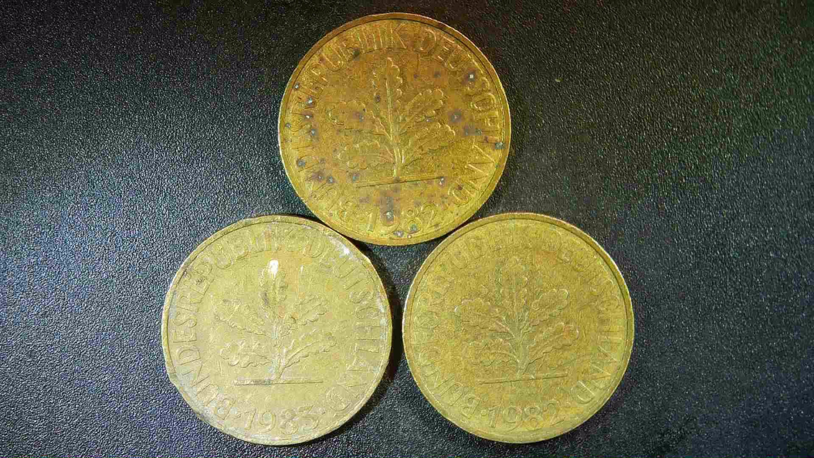 Picture 1 of 2