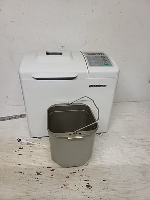 Breadman Bread Machine TR-500B W/Pan & Paddle  Works 