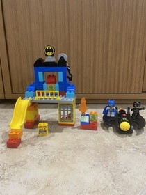 LEGO DUPLO Batman Batcave Adventure 10545 Batman & Catwoman Minifigs + Legoland