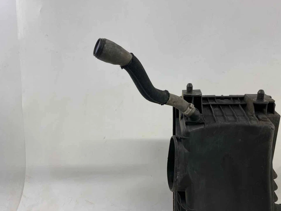 Conjunto de limpador de ar usado serve: 2008 Volkswagen Touareg 3.6 grau A - Imagem 3 de 4