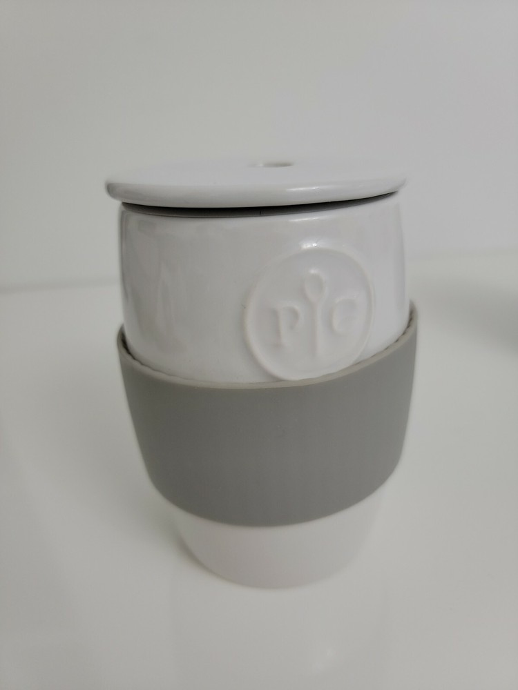 Pampered Chef Ceramic Egg Cooker #1529 Set of 2 Cups w/ lid & Instructions