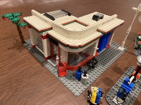 LEGO Creator Expert: Town Plan (10184)