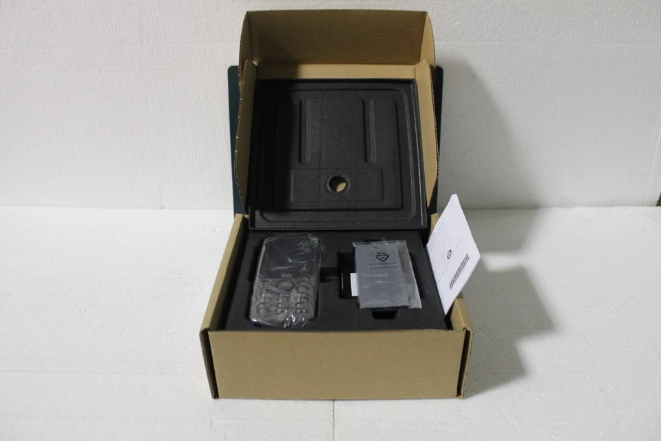 Cisco CP-8821-K9 Wireless IP VoIP Phone NEW - Image 4 of 4