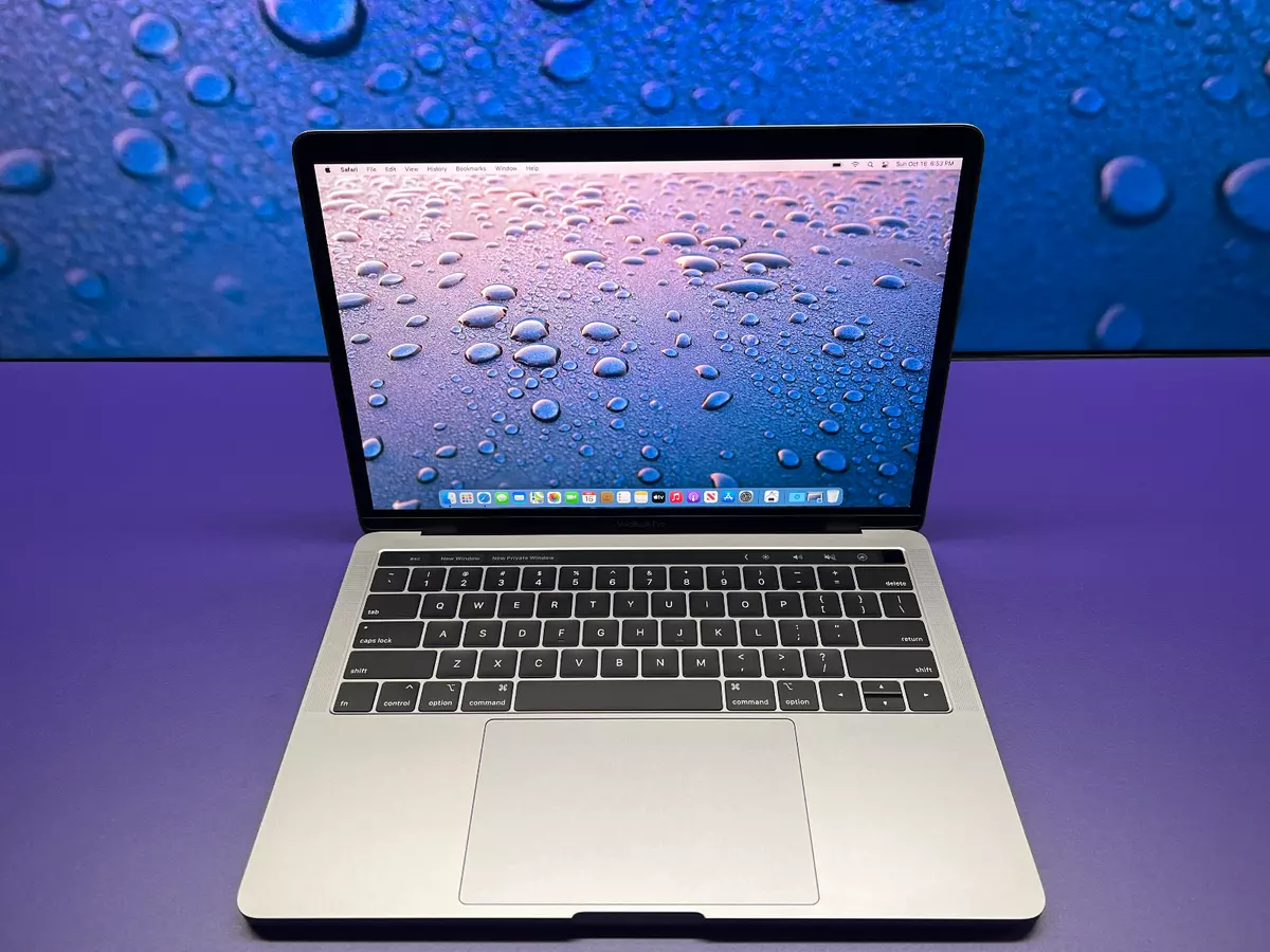 OS Ventura Apple MacBook Pro 13 Touch Quad Core 2.8GHz i7 16GB RAM