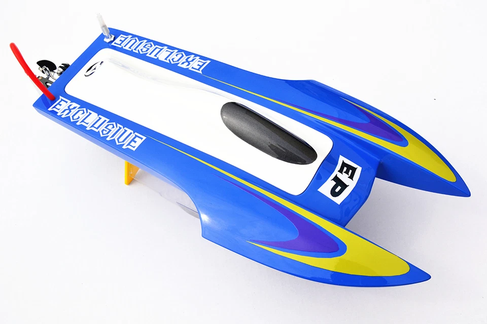 DT Electric RC Boat M380 Fiber Glass RTR W/ Motor Rudder Servo ESC Battery - Image 4 of 4