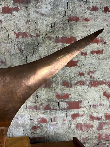 Sculpture en cuivre "La voile Libre" école moderne  - Photo 4/8