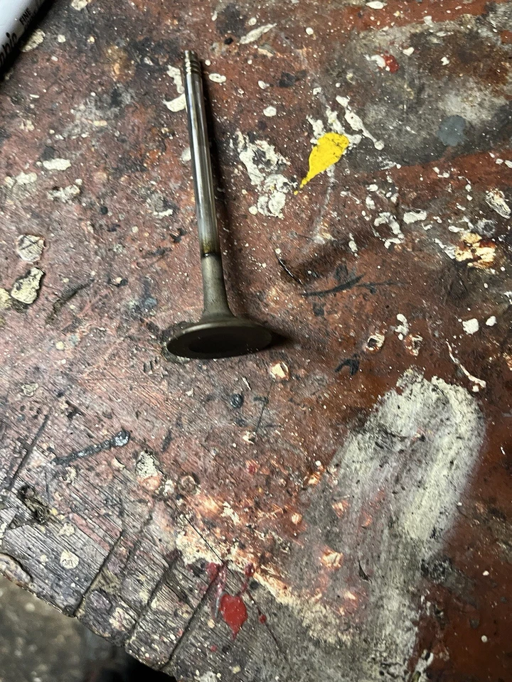 Válvula de admisión del motor BMW B58 M140i M240i M340i 774451K genuina X1 Foto 3 de 4