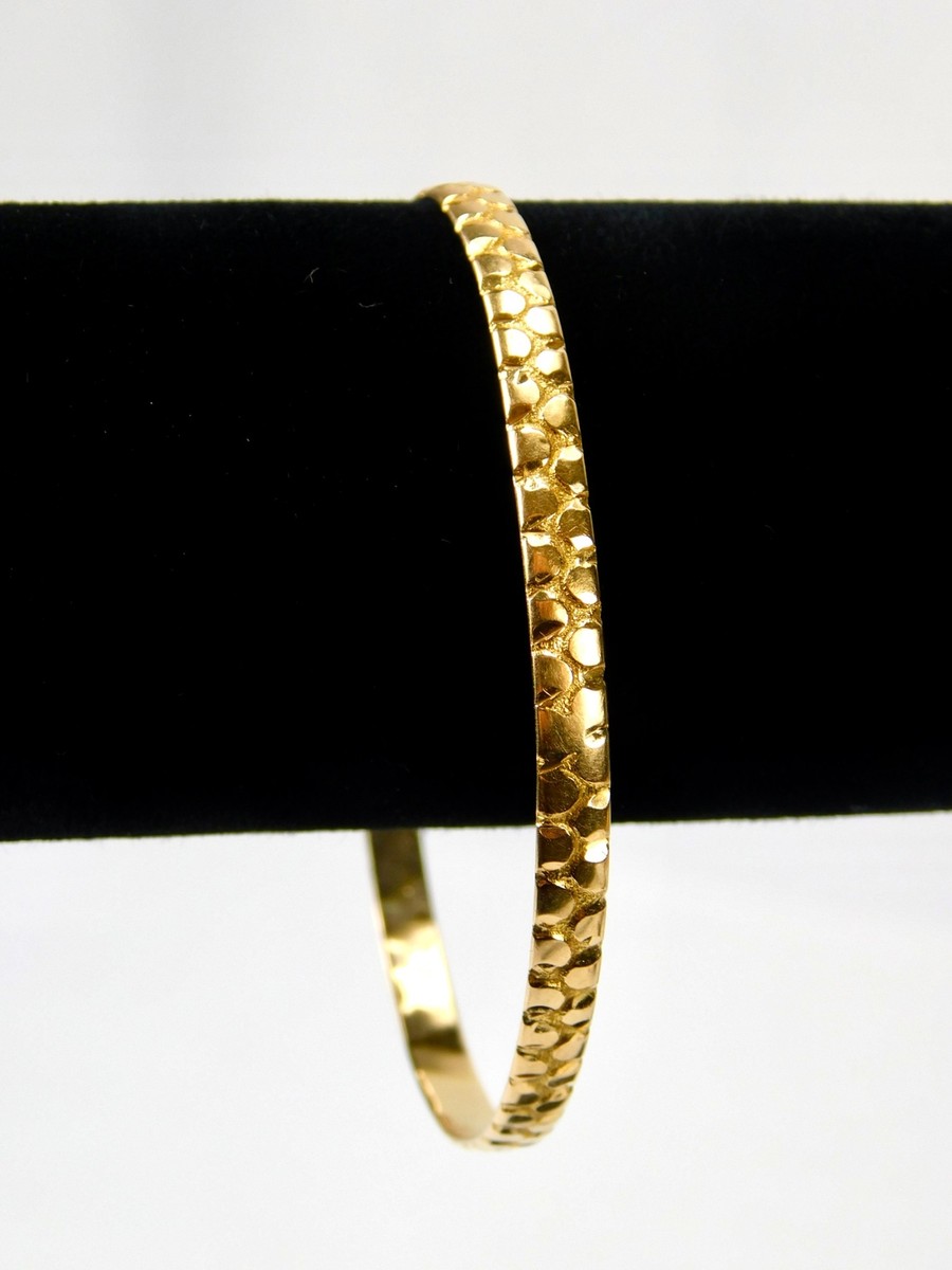 サウジアラビアの人から貰ったなぞのブレスレット Beautiful Saudi Arabia 18K Etched Yellow Gold Lady's Bangle