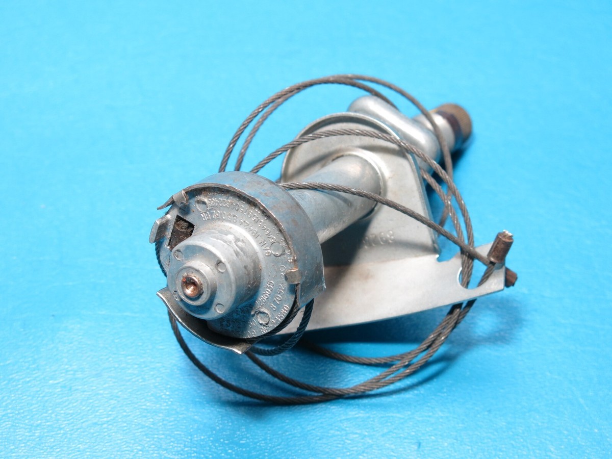 NOS GM 1957 Pontiac Bonneville Catalina RH Windshield Wiper