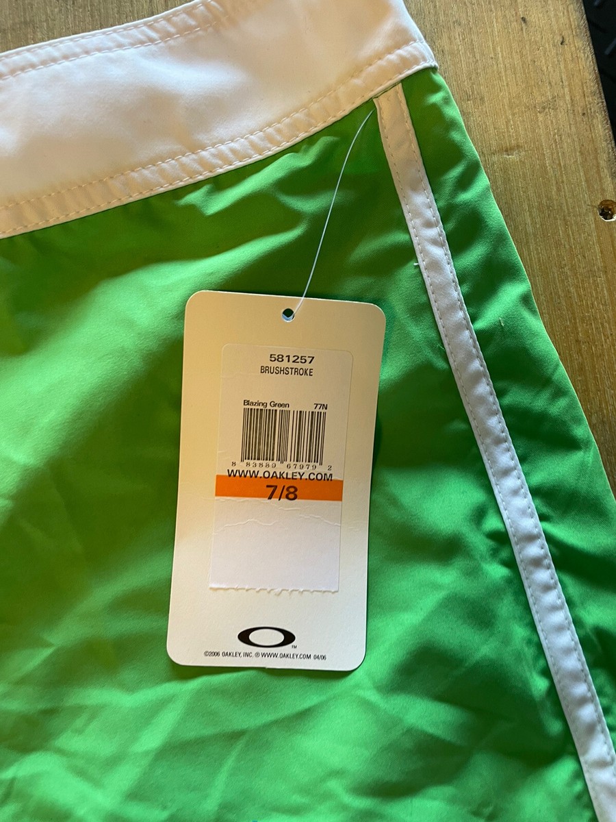 Oakley Women Brushstroke Short Blazing Green Size 7/8 | eBay