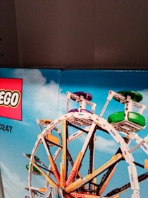 LEGO  10247 Ferris Wheel Retired New Sealed in Box SBNIB DAMAGE