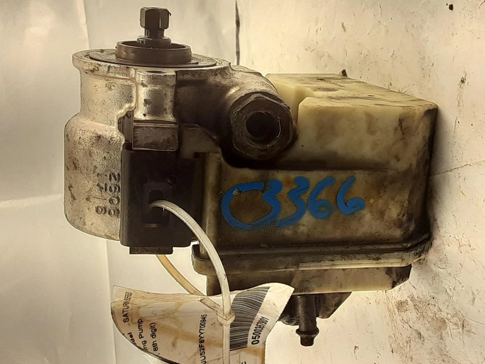 Bomba de dirección asistida usada se adapta a: 2000 Saturn serie l 2,2 L VIN F octavo dígito Foto 4 de 4