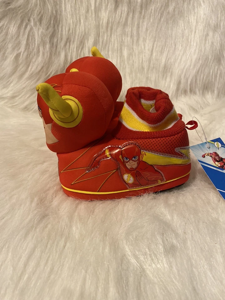 Zapatillas sin cordones DC Flash para niños talla 5-6 rojas iluminadas Foto 3 de 4