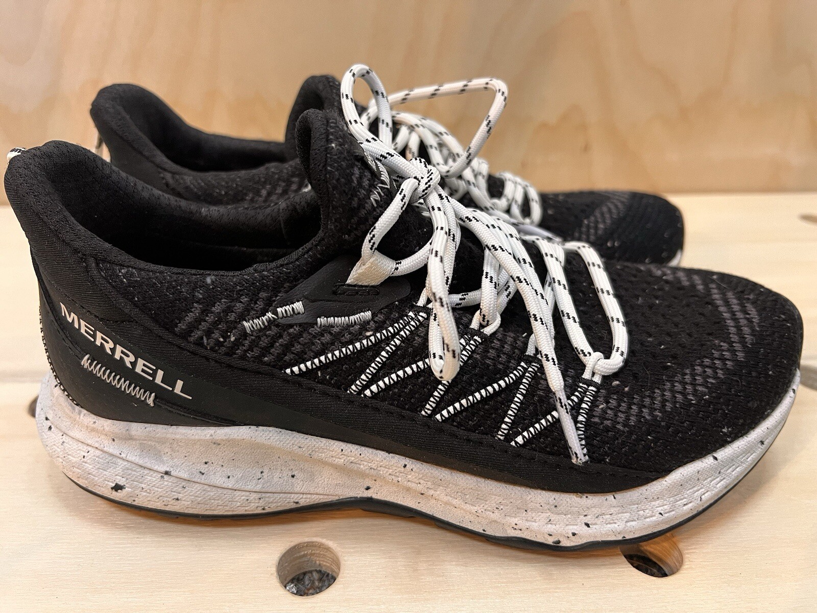 Merrell Womens Bravada J036986 Black Hiking Shoes Sneakers Size