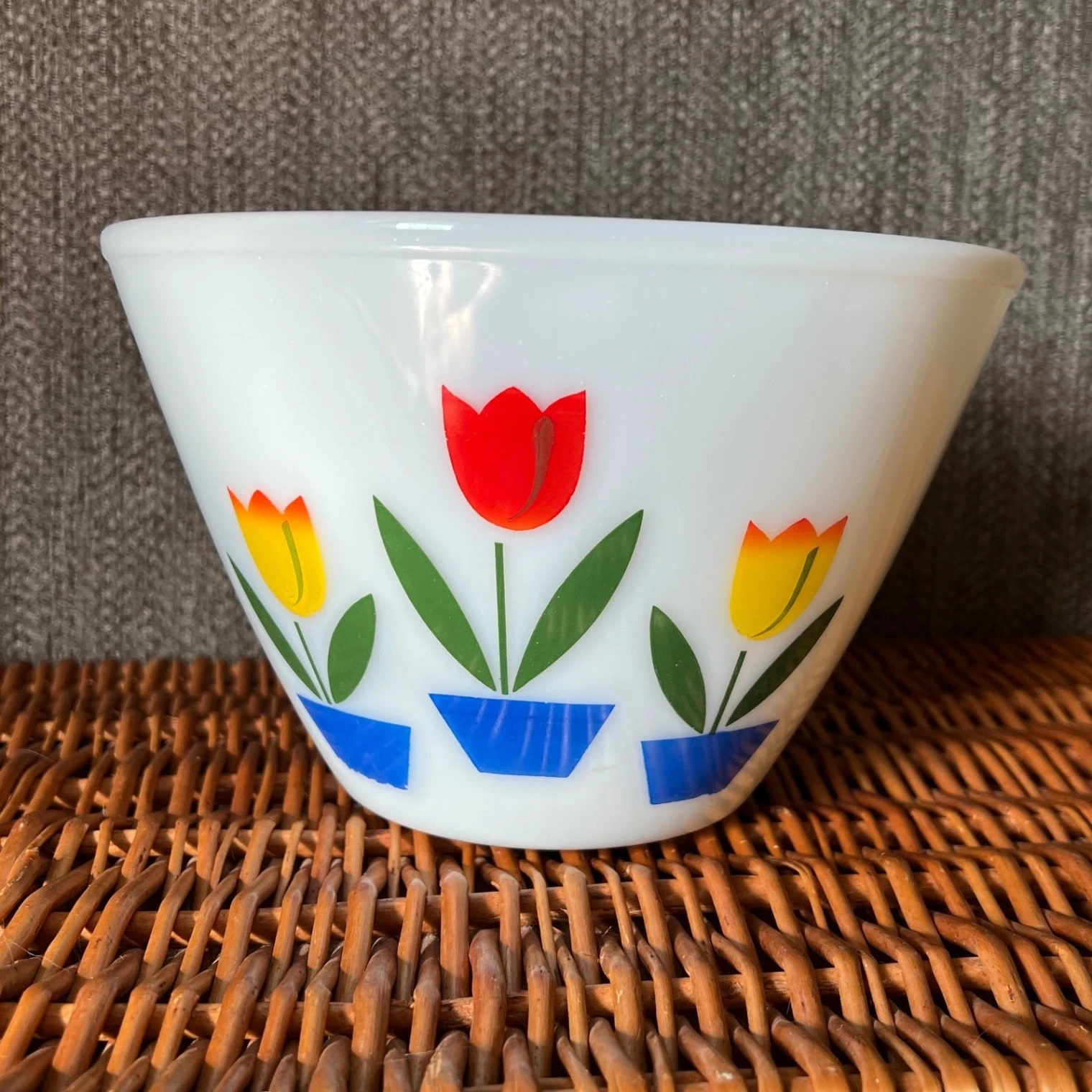 Vintage Fire-King Ivory Tulip Milk Glass Mixing Bowl Splash Proof 9.5in